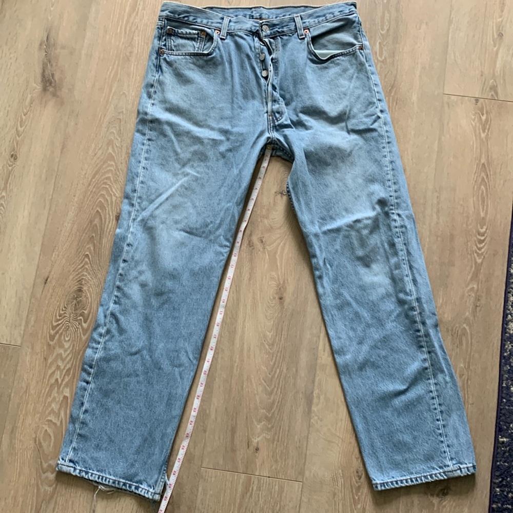 Acid wash Levi’s 501 jeans